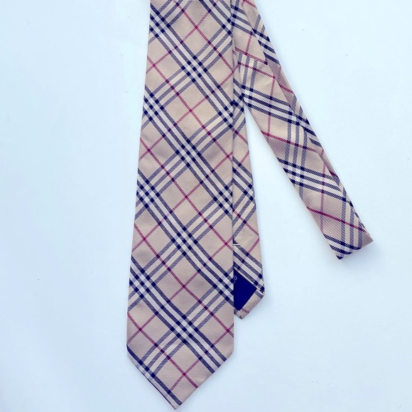 Burberry Silk Tie Vintage / Original Burberry Check Patterned.  Mens - Picture 1 of 2
